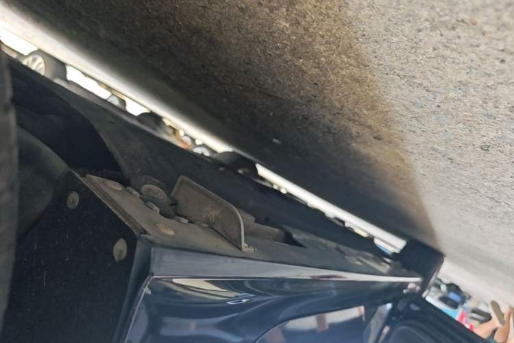 Used Honda Civic 2023 240TURBO CVT Dynamic Edition Left Side Sill