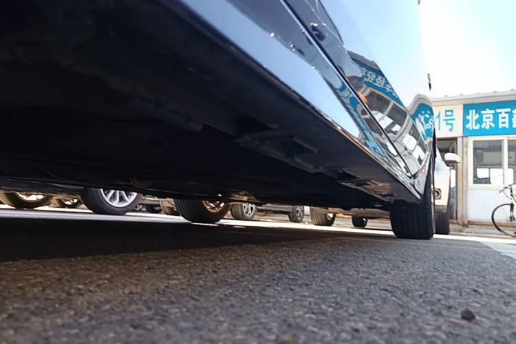 Used Honda Civic 2023 240TURBO CVT Dynamic Edition Left Side Sill