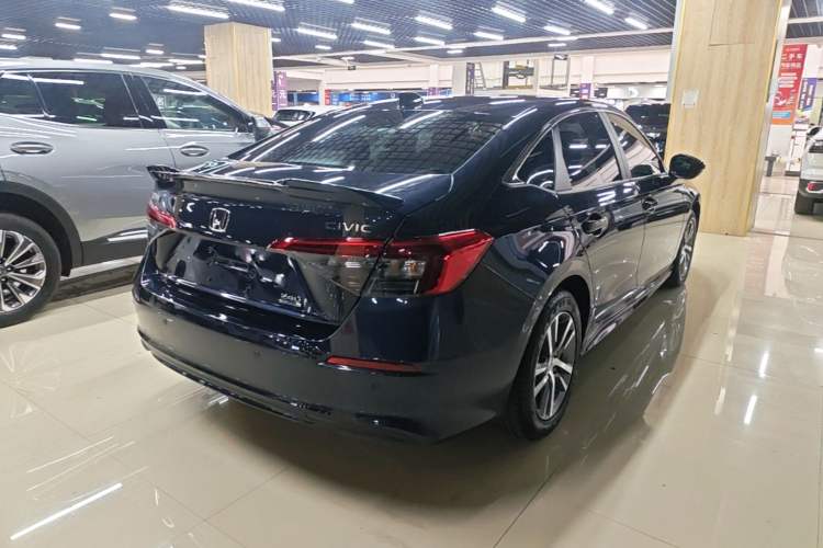 Used Honda Civic 2023 240TURBO CVT Dynamic Edition Rear Right 45 Deg