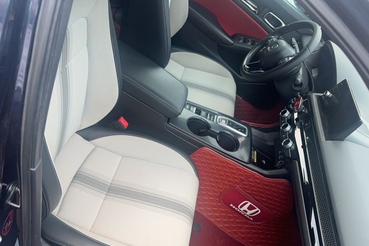 Used Honda Civic 2023 2.0L eHEV Sharp Edition Right Front Seat