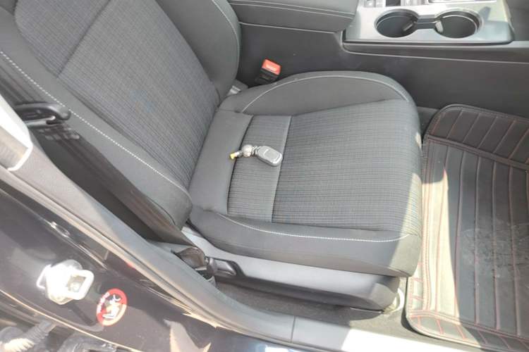 Used Honda Civic 2023 240TURBO CVT Dynamic · Center Stage Special Edition Right Front Seat