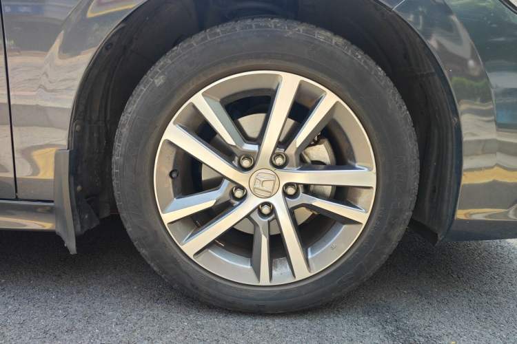 Used Honda Civic 2023 240TURBO CVT Dynamic Edition Right Front Wheel Hub