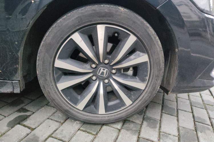 Used Honda Civic 2023 2.0L eHEV Pioneer Edition Right Front Wheel Hub