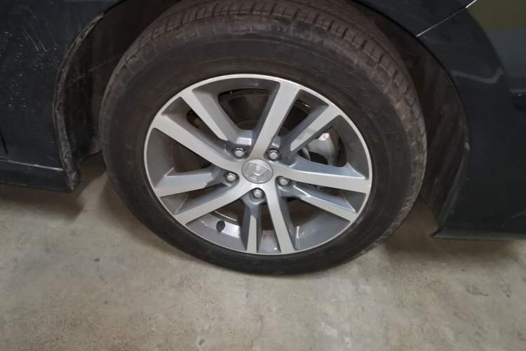 Used Honda Civic 2023 240TURBO CVT Dynamic Edition Right Front Wheel Hub