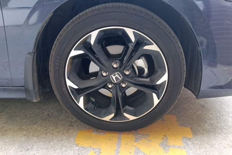 Used Honda Civic 2023 240TURBO CVT Dynamic Edition Right Front Wheel Hub