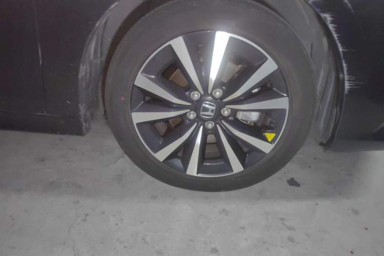 Used Honda Civic 2023 2.0L eHEV Pioneer Edition Right Front Wheel Hub