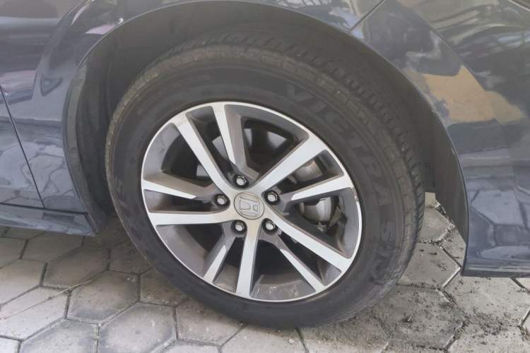 Used Honda Civic 2023 240TURBO CVT Dynamic Edition Right Front Wheel Hub