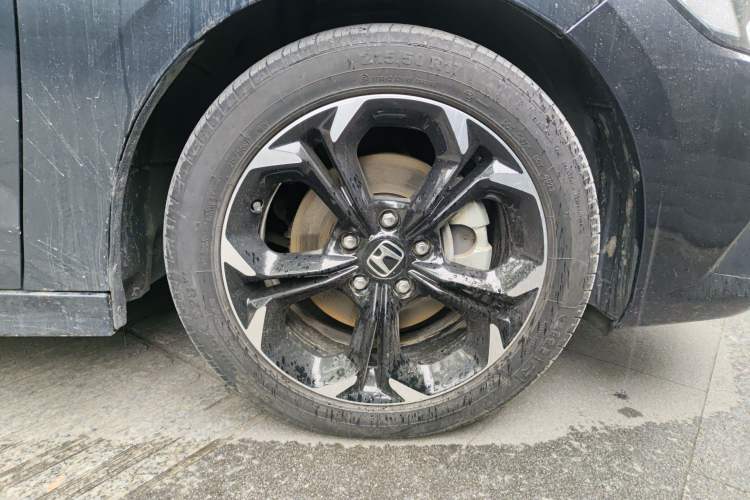 Used Honda Civic 2023 2.0L eHEV Sharp Edition Right Front Wheel Hub