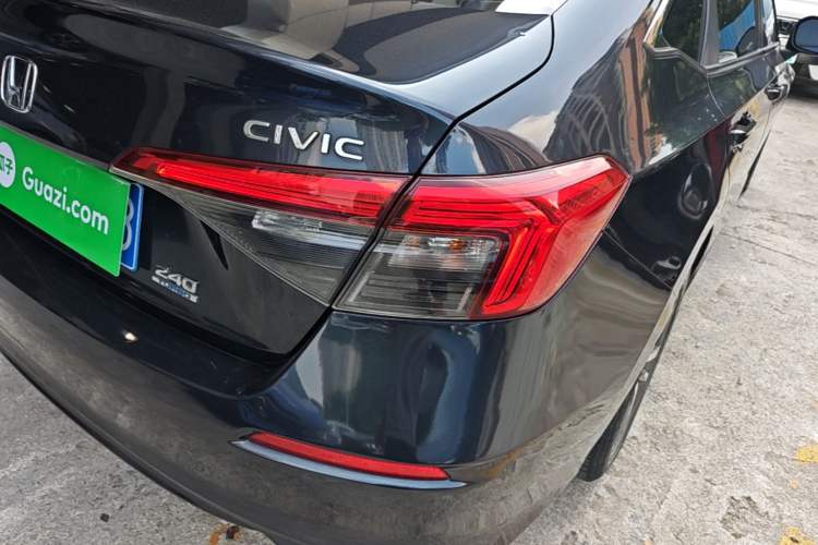 Used Honda Civic 2023 240TURBO CVT Dynamic Edition Right Rear Taillight