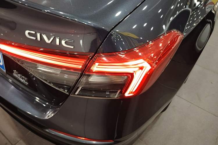 Used Honda Civic 2023 240TURBO CVT Dynamic Edition Right Rear Taillight