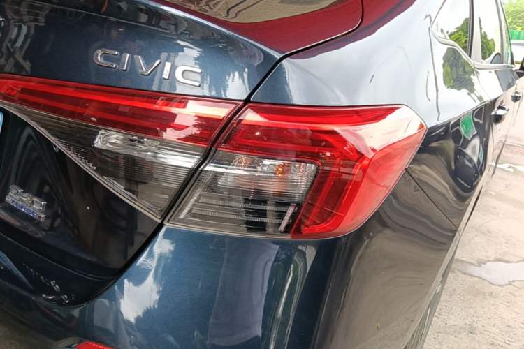 Used Honda Civic 2023 240TURBO CVT Dynamic · Center Stage Special Edition Right Rear Taillight