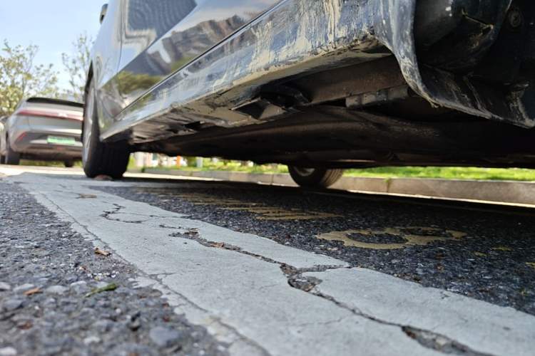 Used Honda Civic 2023 240TURBO CVT Dynamic Edition Right Side Sill