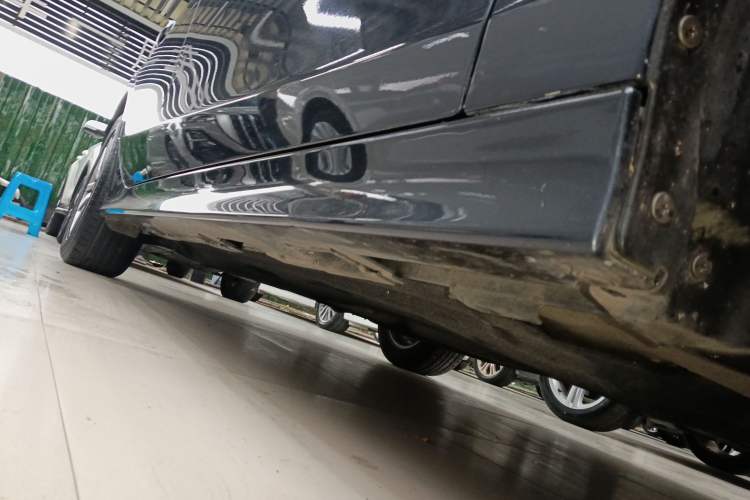 Used Honda Civic 2023 240TURBO CVT Dynamic Edition Right Side Sill