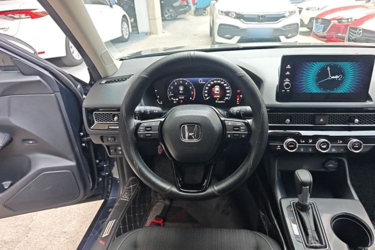 Used Honda Civic 2023 240TURBO CVT Dynamic Edition Steering Wheel
