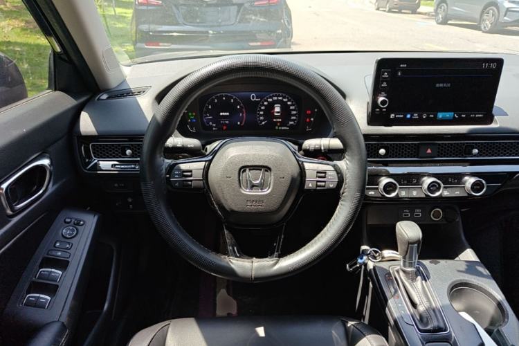 Used Honda Civic 2023 240TURBO CVT Dynamic Edition Steering Wheel
