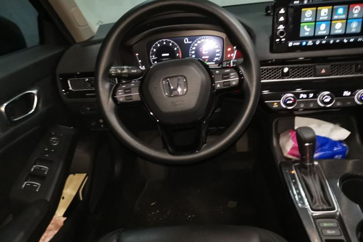 Used Honda Civic 2023 240TURBO CVT Dynamic Edition Steering Wheel