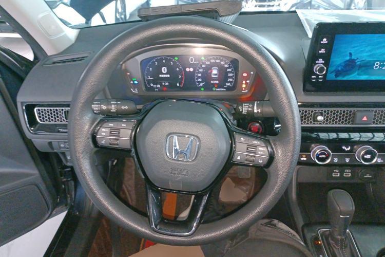 Used Honda Civic 2023 240TURBO CVT Dynamic Edition Steering Wheel
