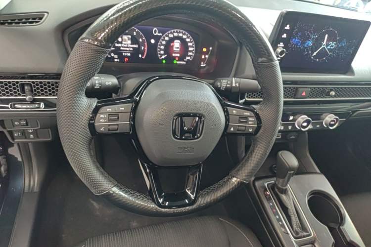 Used Honda Civic 2023 240TURBO CVT Dynamic Edition Steering Wheel