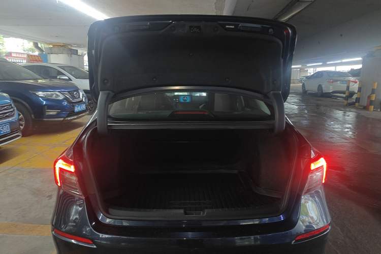 Used Honda Civic 2023 240TURBO CVT Dynamic · Center Stage Special Edition Trunk
