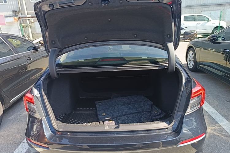 Used Honda Civic 2023 240TURBO CVT Dynamic Edition Trunk