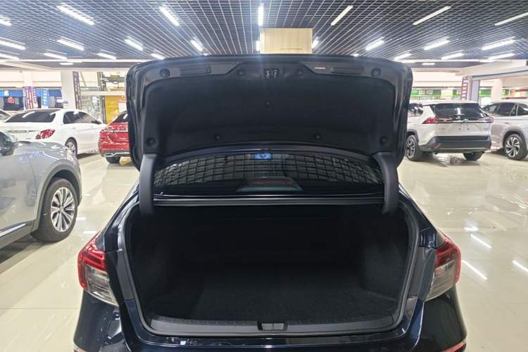 Used Honda Civic 2023 240TURBO CVT Dynamic Edition Trunk