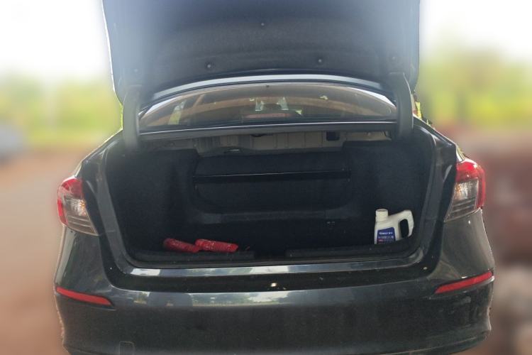 Used Honda Civic 2023 240TURBO CVT Dynamic Edition Trunk