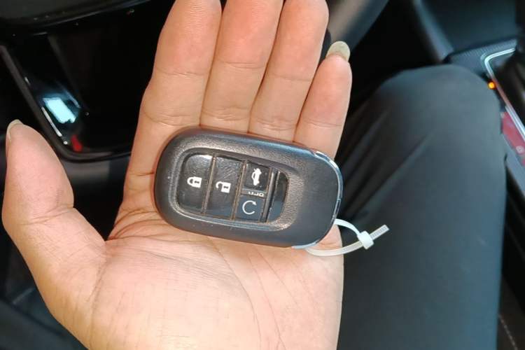 Used Honda Civic 2023 240TURBO CVT Dynamic · Center Stage Special Edition Vehicle Key