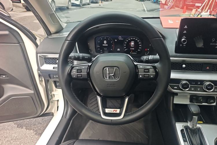 Used Honda Civic 2023 240TURBO CVT Dynamic Control · C-Position Guest Special Edition Steering Wheel
