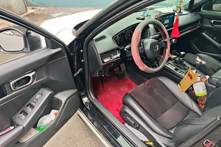 Used Honda Civic 2023 HATCHBACK 240TURBO Manual Extreme Edition Driver Seat