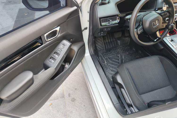 Used Honda Civic 2023 2.0L eHEV Pioneer Edition Driver Seat