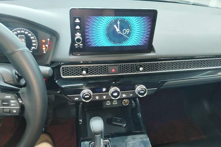 Used Honda Civic 2023 240TURBO CVT Dynamic · Center Stage Special Edition Audio And AC Panel