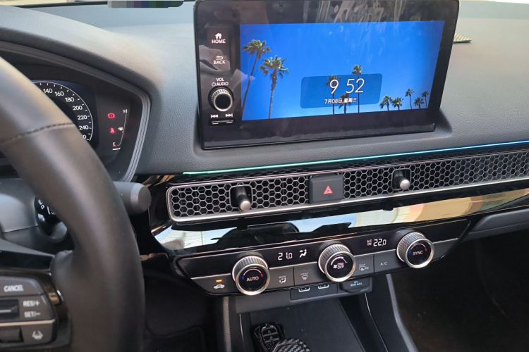 Used Honda Civic 2023 240TURBO CVT Dynamic Edition Audio And AC Panel
