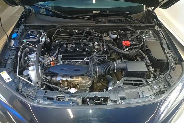 Used Honda Civic 2023 240TURBO CVT Dynamic Edition Engine Bay