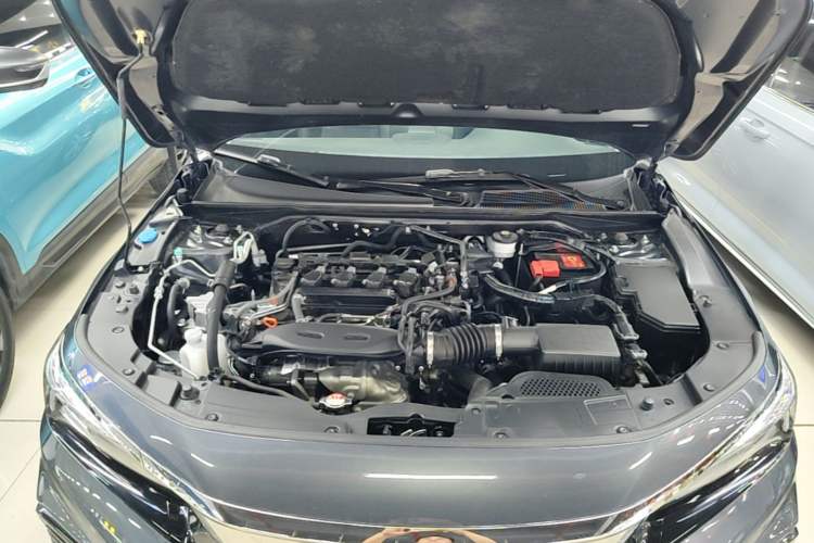 Used Honda Civic 2023 240TURBO CVT Dynamic · Center Stage Special Edition Engine Bay