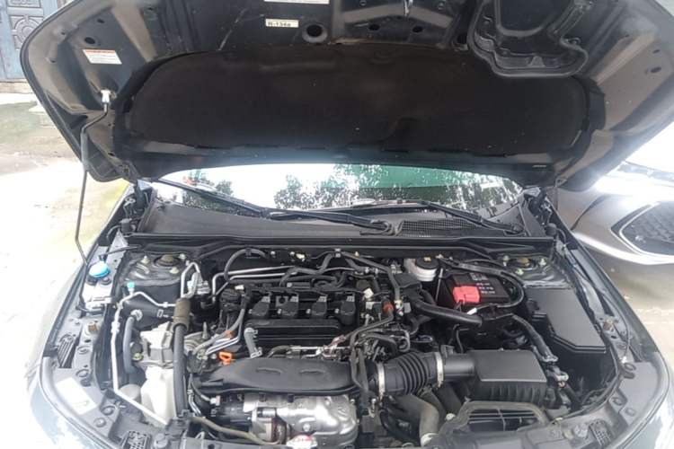 Used Honda Civic 2023 240TURBO CVT Dynamic · Center Stage Special Edition Engine Bay