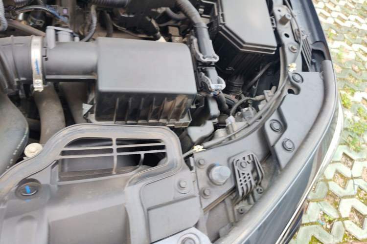 Used Honda Civic 2023 240TURBO CVT Dynamic · Center Stage Special Edition Engine Bay Left