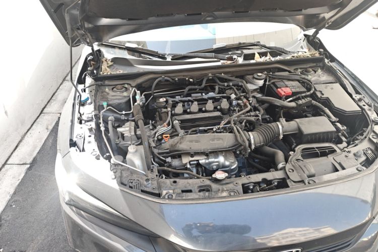 Used Honda Civic 2023 240TURBO CVT Dynamic Edition Engine Bay Right