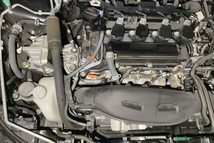 Used Honda Civic 2023 240TURBO CVT Dynamic Edition Engine Bay Right