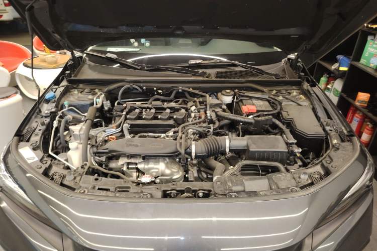 Used Honda Civic 2023 240TURBO CVT Dynamic Edition Engine Bay