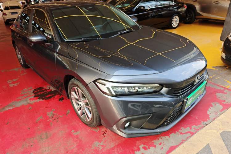 Used Honda Civic 2023 240TURBO CVT Dynamic Edition Front Right 45 Deg