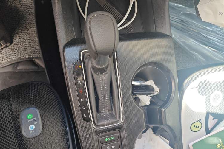 Used Honda Civic 2023 240TURBO CVT Dynamic Edition Gear Lever
