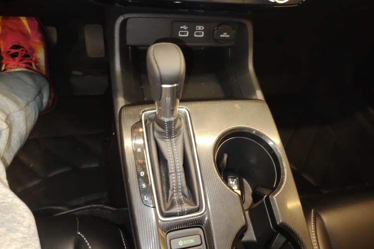 Used Honda Civic 2023 240TURBO CVT Dynamic Edition Gear Lever