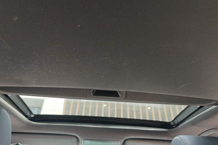 Used Honda Civic 2023 2.0L eHEV Sharp Edition Headliner