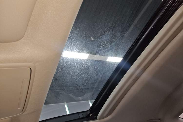 Used Honda Civic 2023 240TURBO CVT Dynamic Edition Headliner
