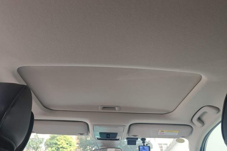 Used Honda Civic 2023 240TURBO CVT Dynamic Edition Headliner