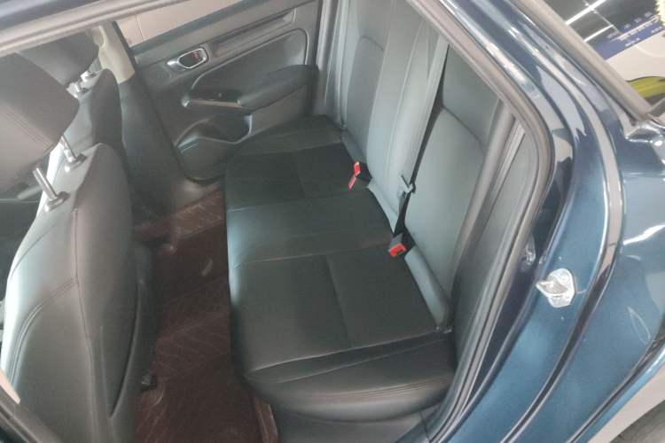 Used Honda Civic 2023 240TURBO CVT Dynamic Edition Interior 4