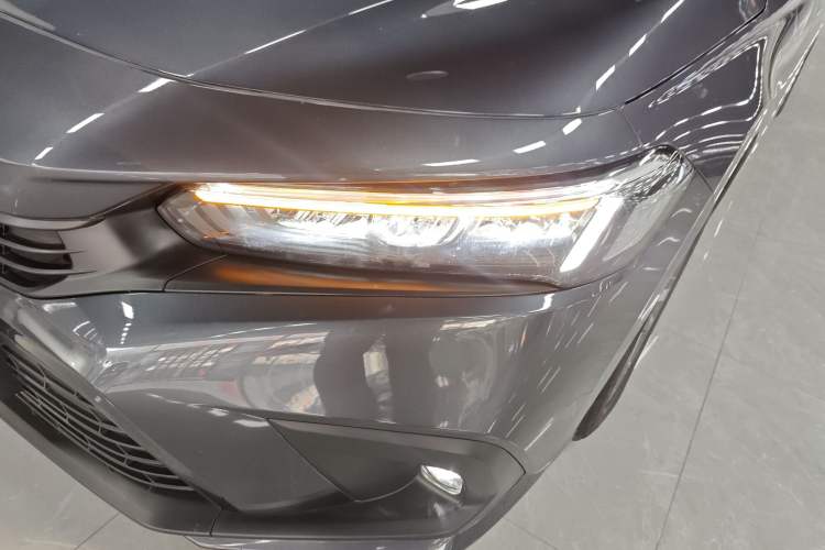 Used Honda Civic 2023 240TURBO CVT Dynamic Edition Left Front Headlight