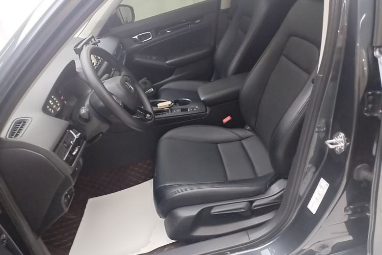 Used Honda Civic 2023 240TURBO CVT Dynamic · Center Stage Special Edition Left Front Seat