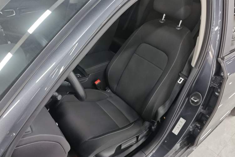 Used Honda Civic 2023 240TURBO CVT Dynamic Edition Left Front Seat