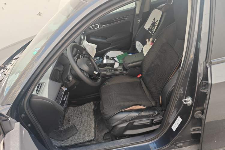 Used Honda Civic 2023 240TURBO CVT Dynamic Edition Left Front Seat